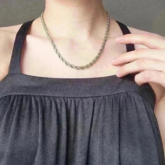 Vintage classic  silver rope chain necklace ✦ 18″ ✦ nicely made & non-tarnishing - Picture 1 of 9